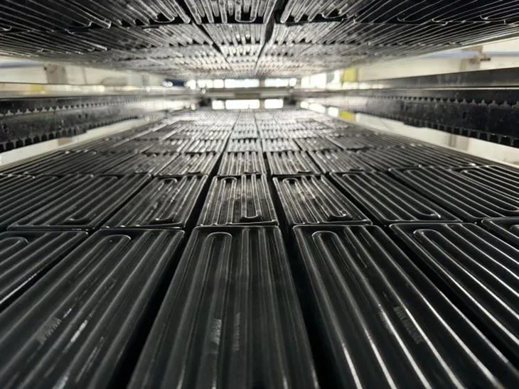 Yogurt Cup Plastic Forming Machine