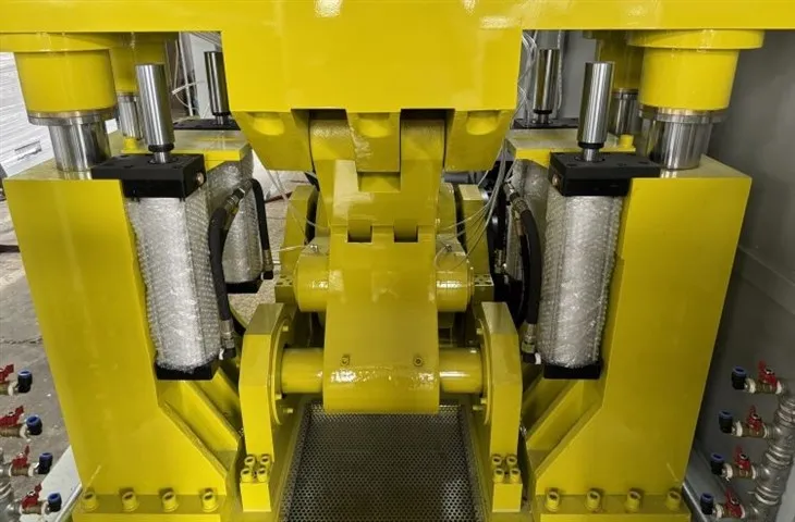 Yogurt Cup Plastic Forming Machine